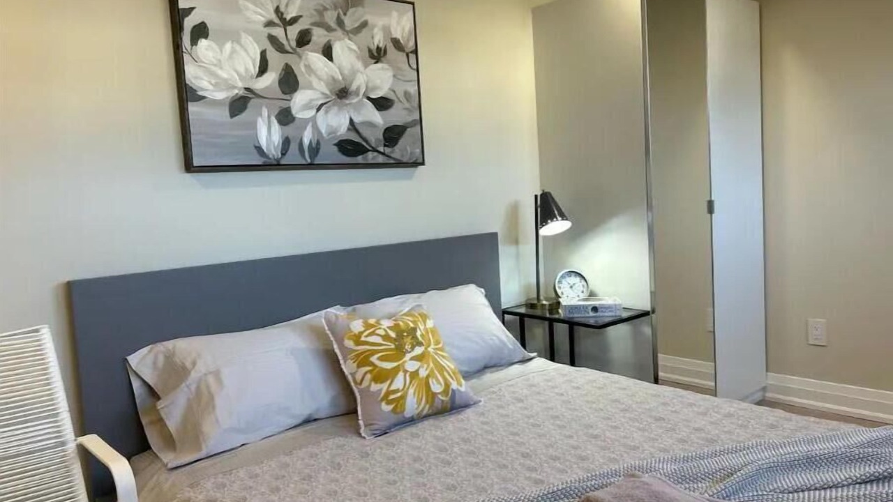Photo of Bedroom in Lakeview