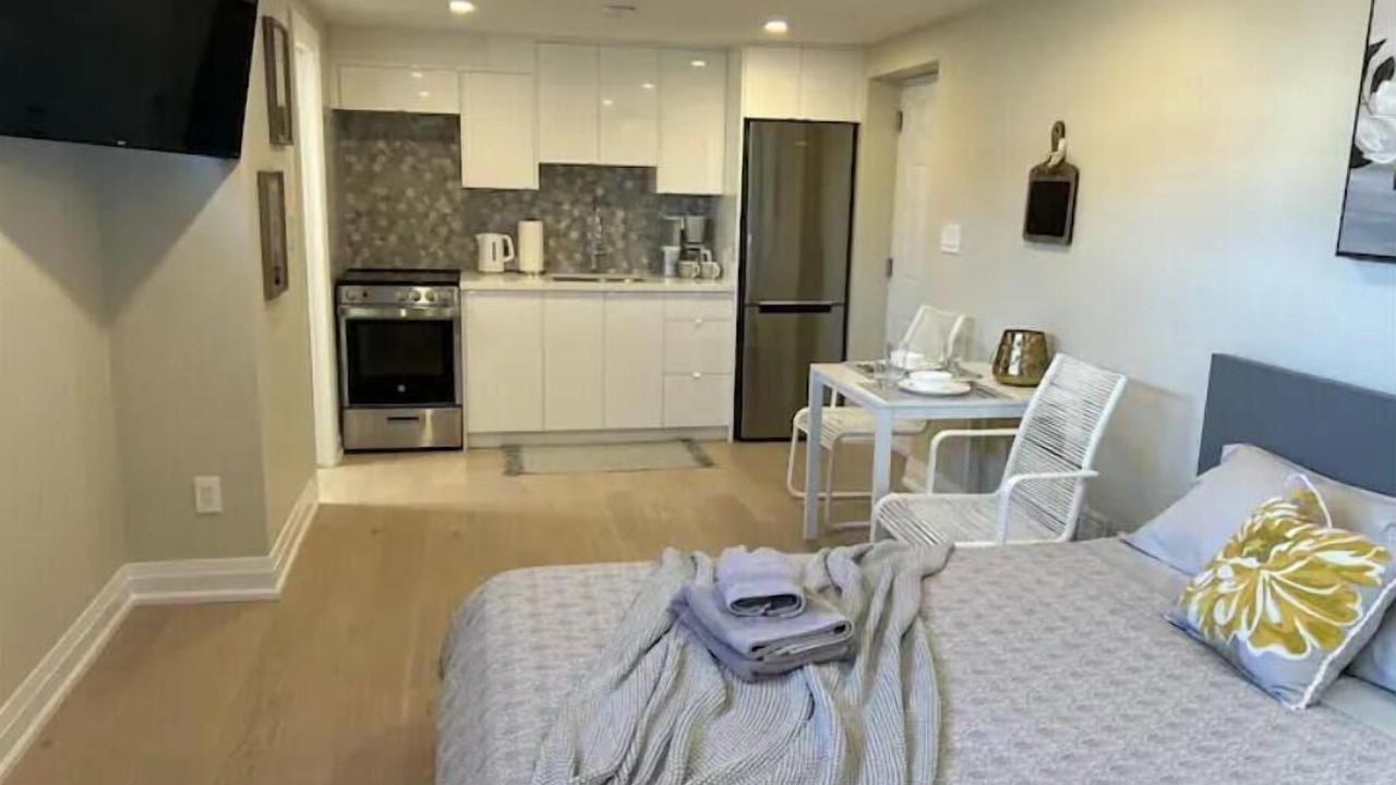 Photo of Bedroom in Lakeview