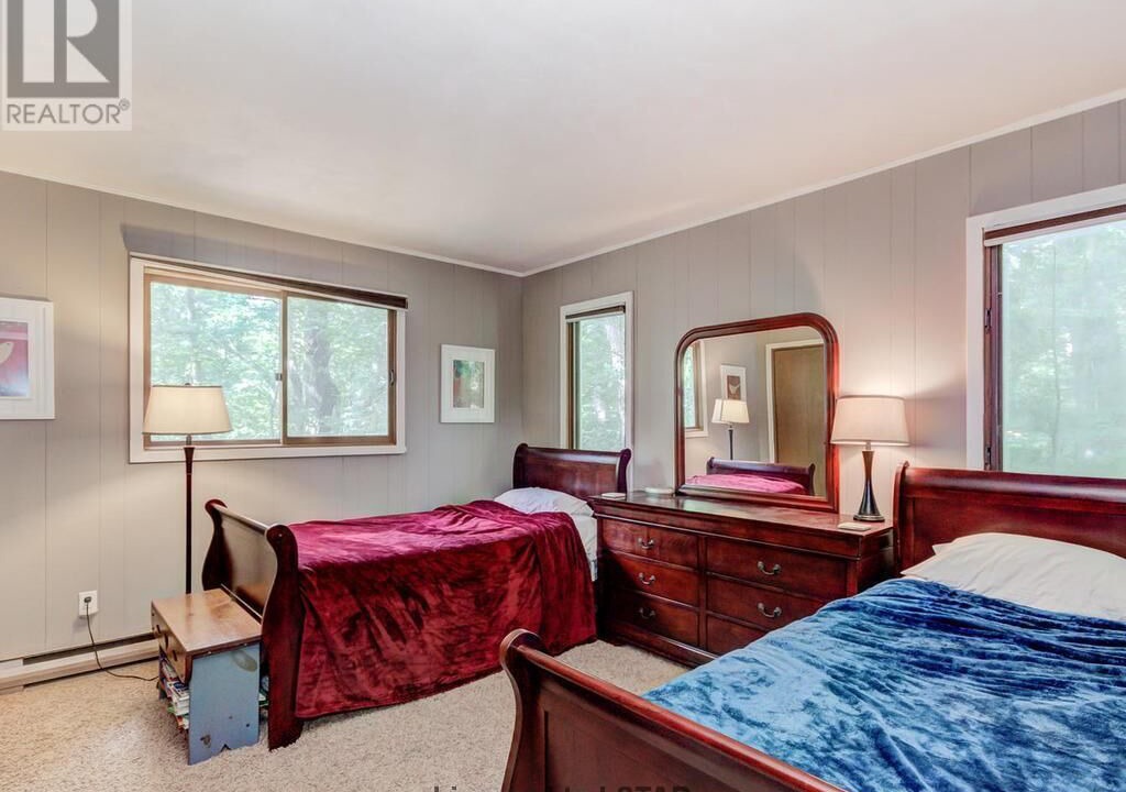 Photo of Bedroom in Grand Bend