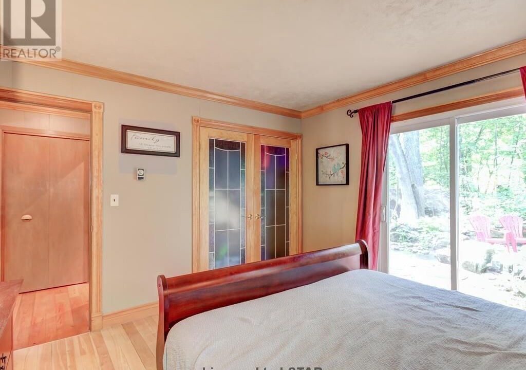 Photo of Bedroom in Grand Bend