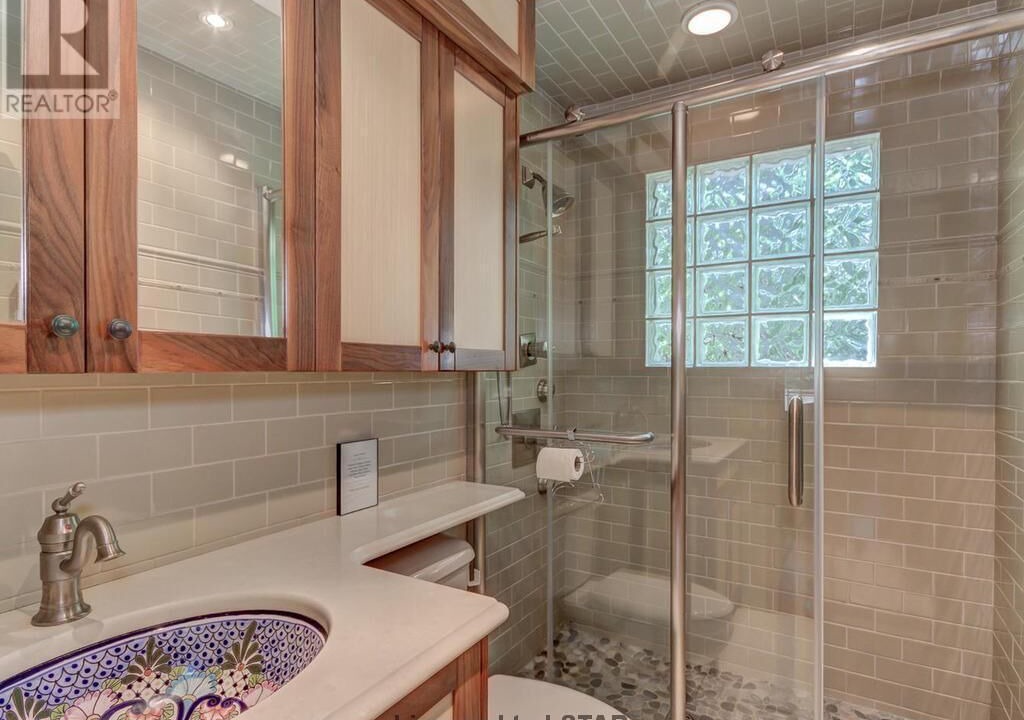 Photo of Bathroom in Grand Bend