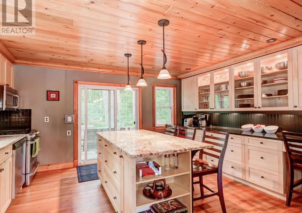 Photo of Kitchen in Grand Bend