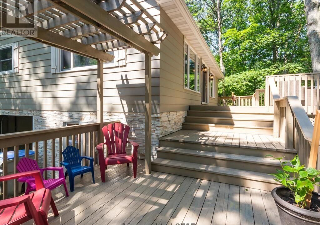 Photo of Patio Balcony in Grand Bend
