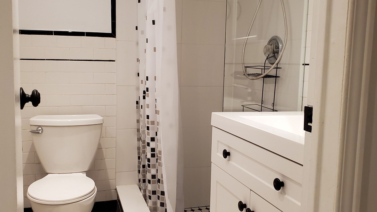 Photo of Bathroom in Little Italy
