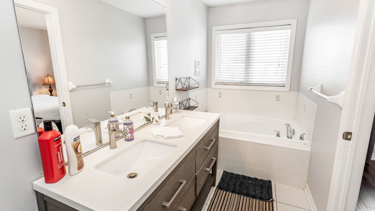 Photo of Bathroom in East Credit