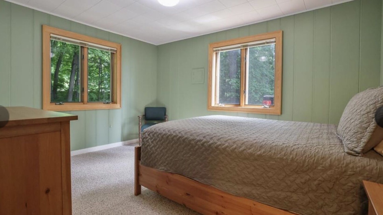 Photo of Bedroom in Deerwood
