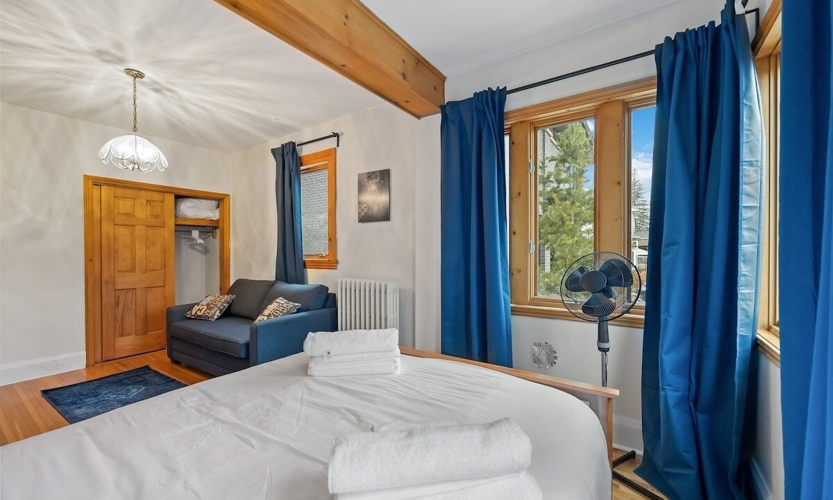 Photo of Bedroom in Port Credit
