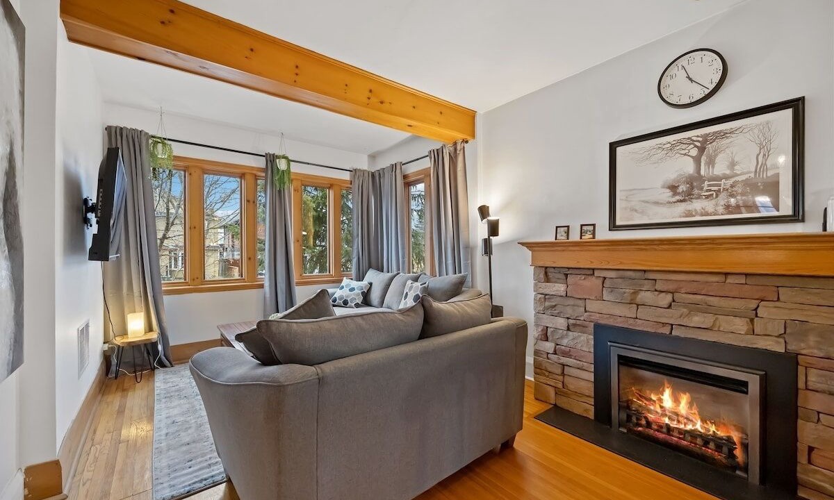 Photo of Livingroom in Port Credit