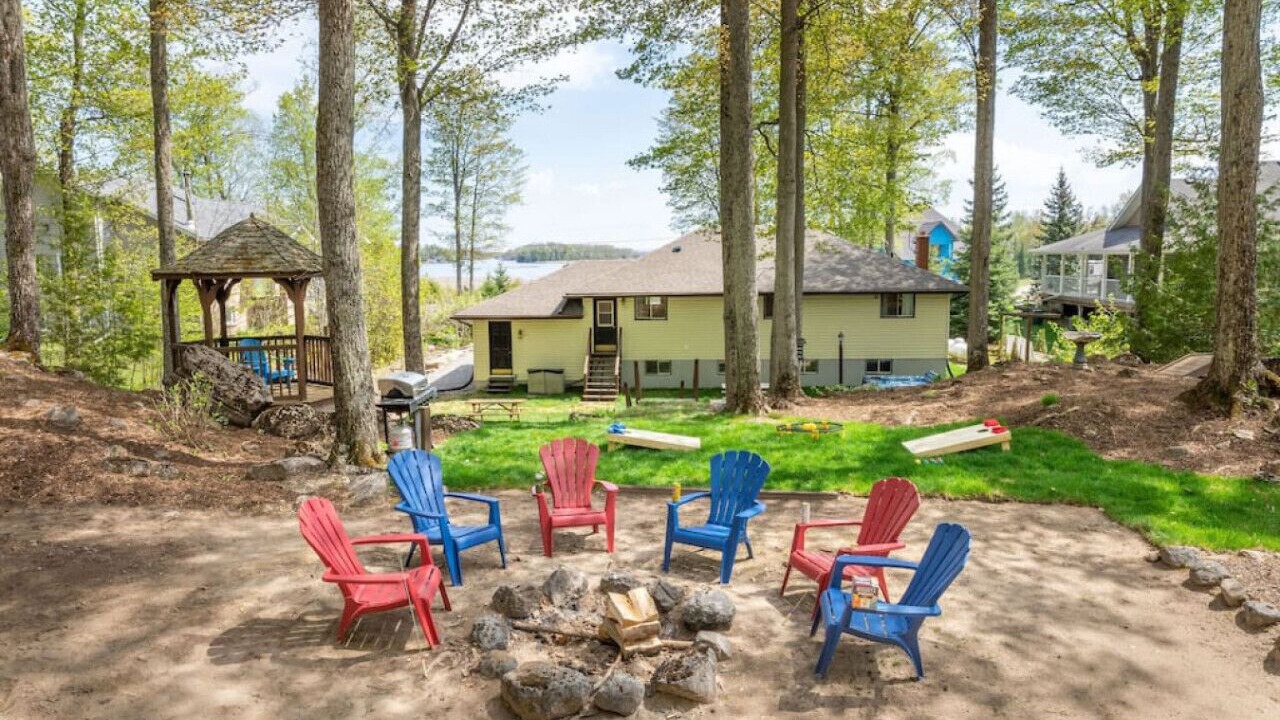Photo of Patio Balcony in Trent Lakes