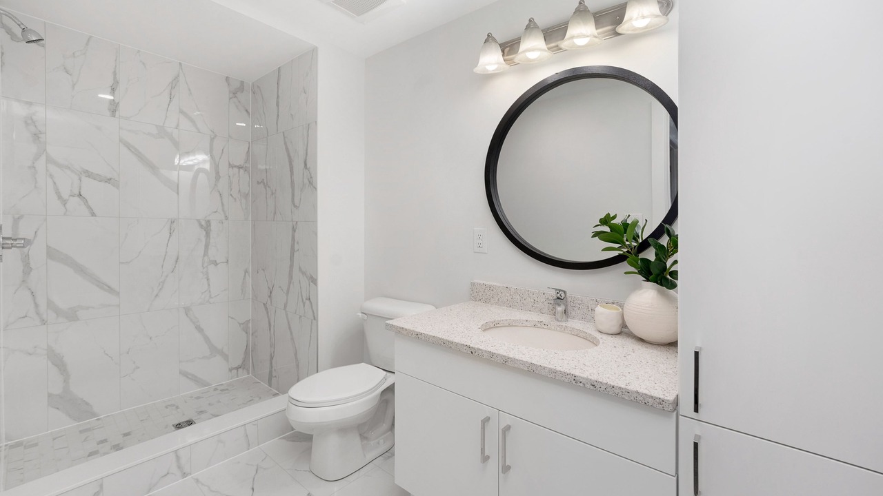 Photo of Bathroom in LaSalle