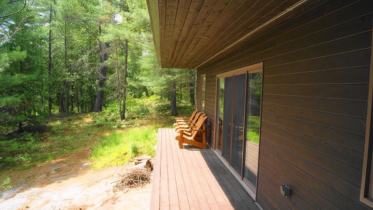 Photo of Patio Balcony in Trent Lakes