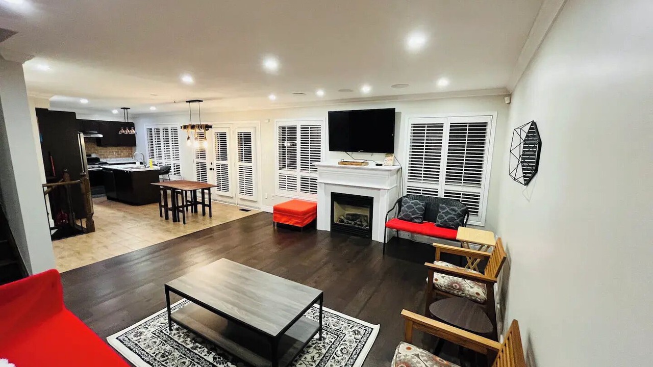Photo of Livingroom in Brantford
