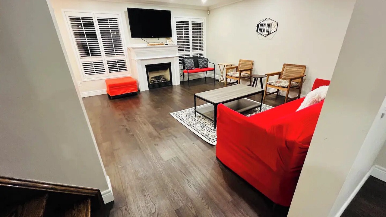 Photo of Livingroom in Brantford