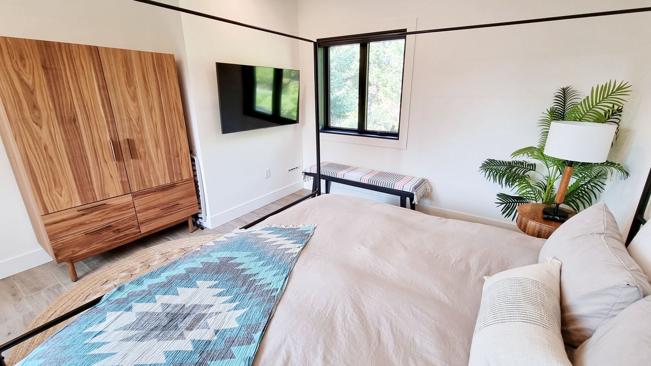 Photo of Bedroom in Sauble Beach