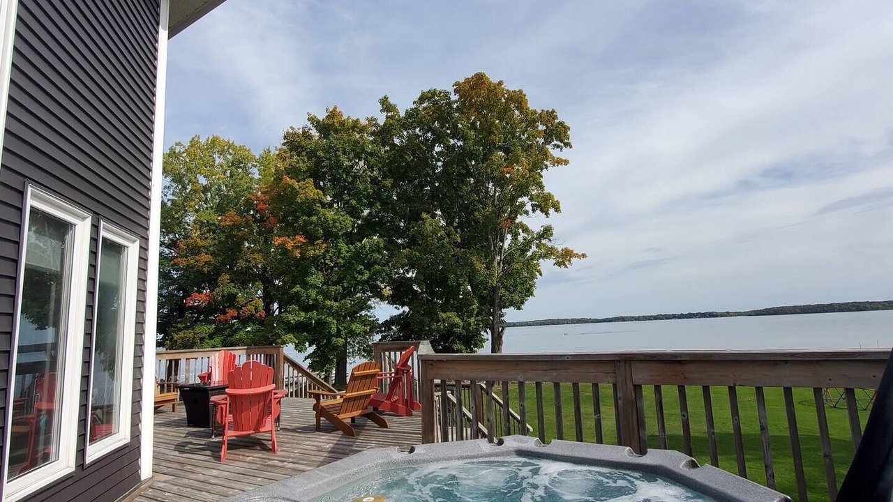 Photo of Patio Balcony in Cumberland Beach