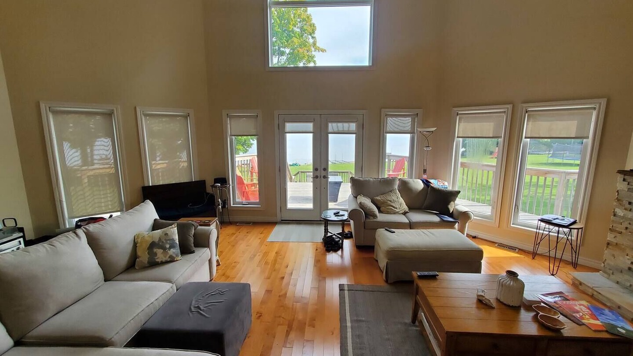 Photo of Livingroom in Cumberland Beach