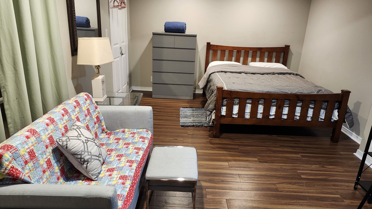 Photo of Bedroom in Cobourg
