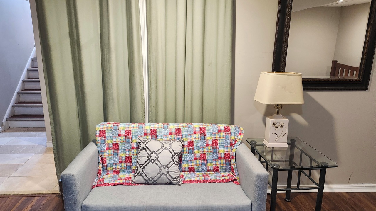 Photo of Livingroom in Cobourg