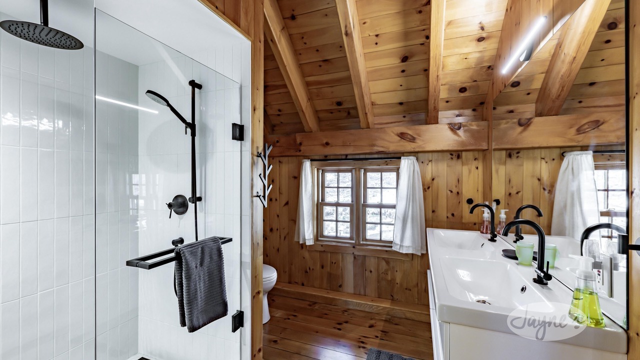 Photo of Bathroom in Minett