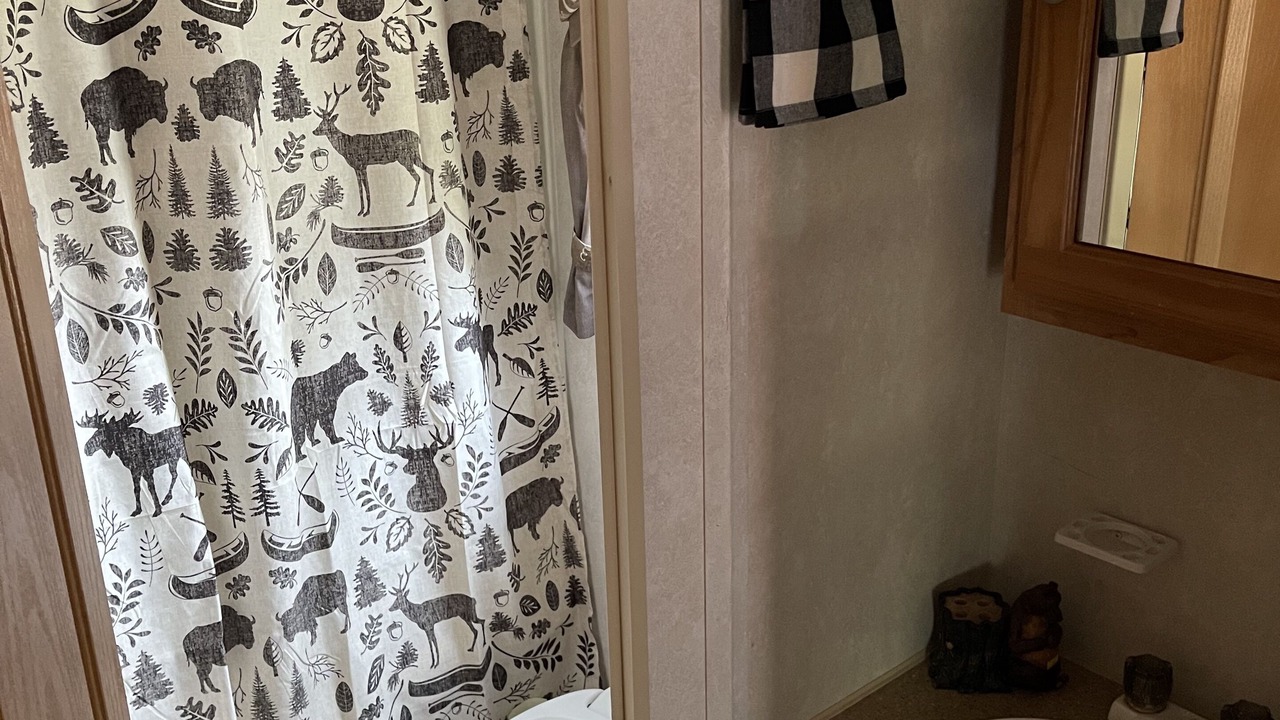 Photo of Bathroom in Longville