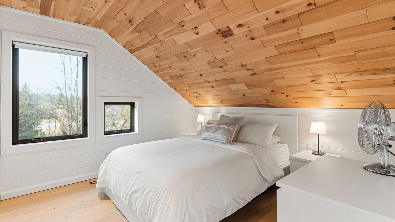 Photo of Bedroom in Lion's Head
