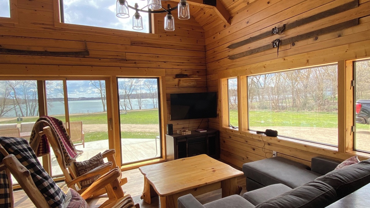 Photo of Livingroom in Long Prairie