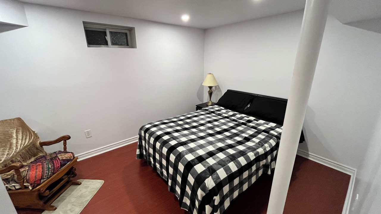 Photo of Bedroom in Churchill Meadows