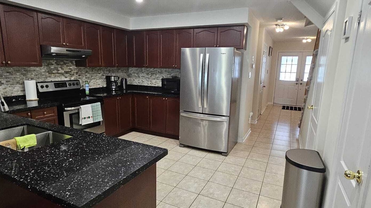 Photo of Kitchen in Hurontario