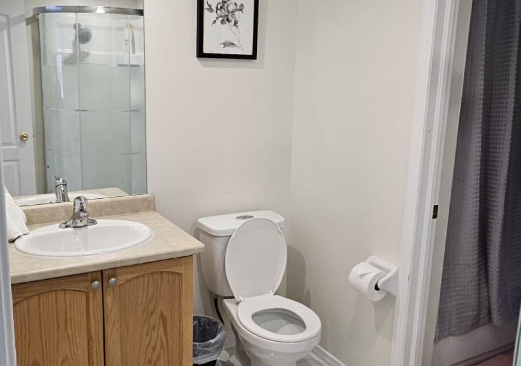 Photo of Bathroom in Hurontario