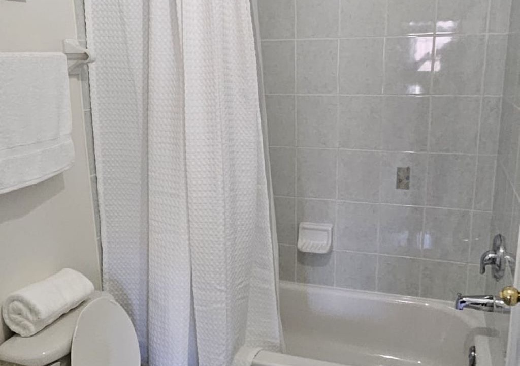 Photo of Bathroom in Hurontario
