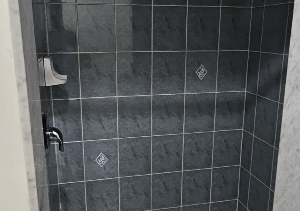 Photo of Bathroom in Hurontario