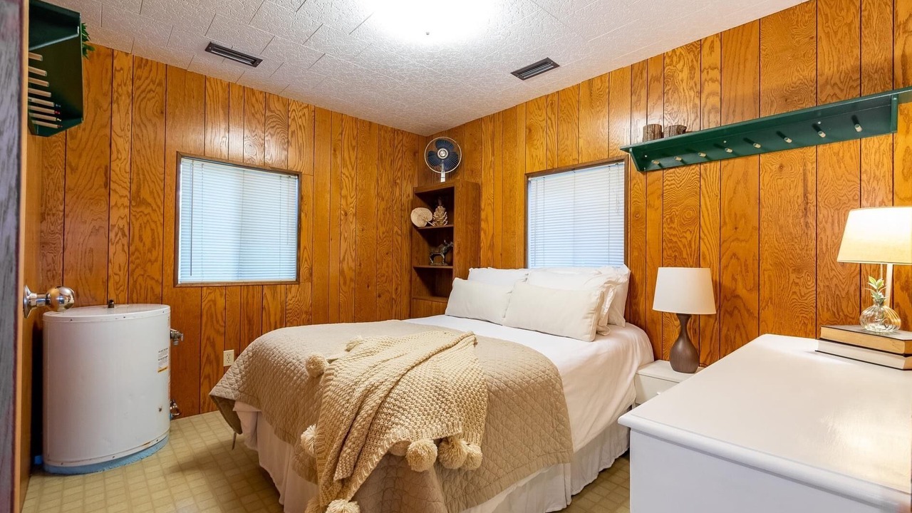Photo of Bedroom in Magnetawan