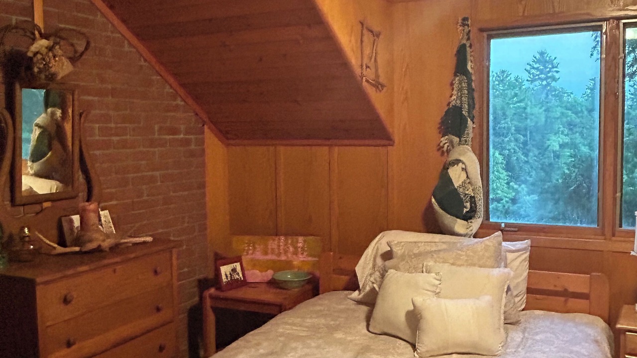 Photo of Bedroom in Havelock-Belmont-Methuen