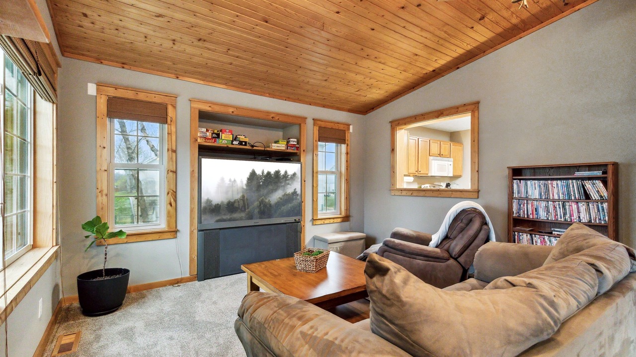 Photo of Bedroom in Shakopee