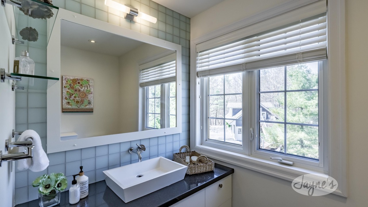 Photo of Bathroom in Muskoka Lakes