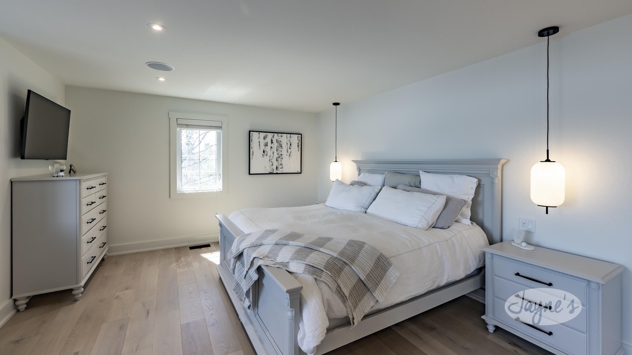 Photo of Bedroom in Muskoka Lakes