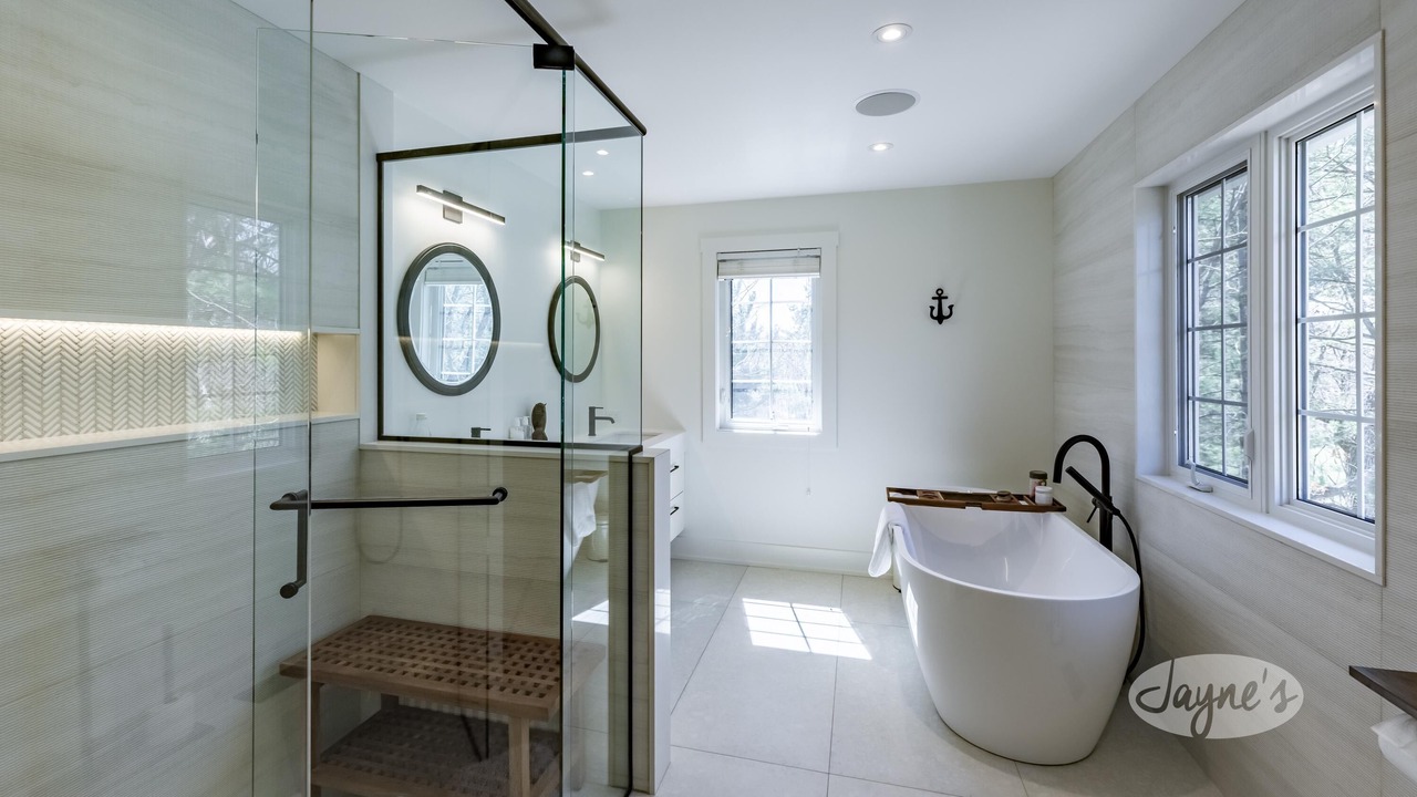 Photo of Bathroom in Muskoka Lakes
