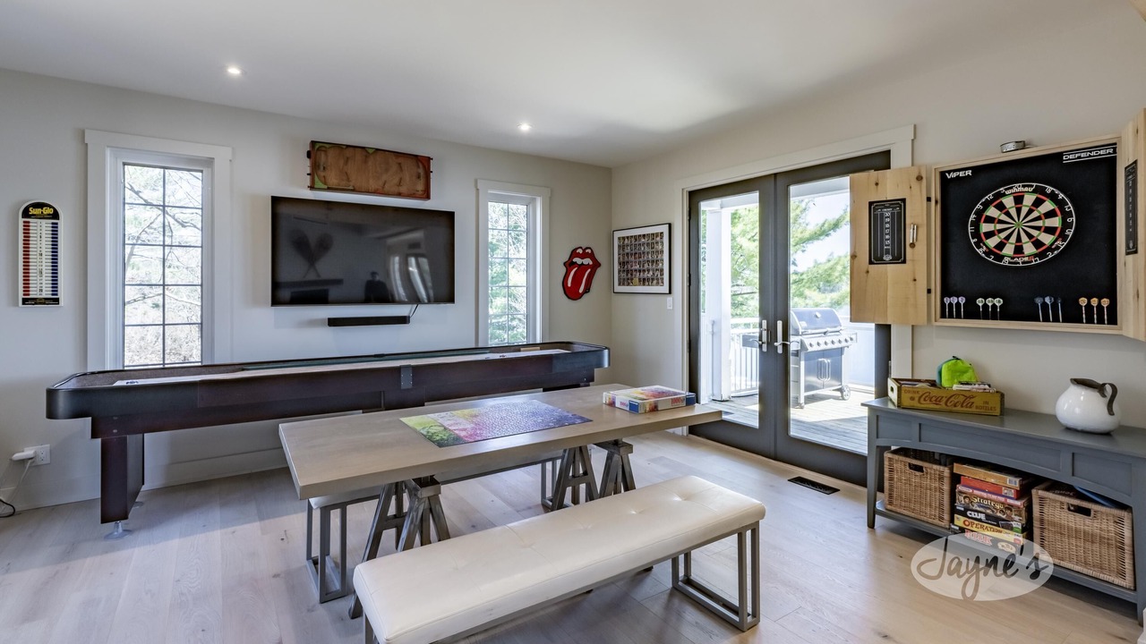 Photo of Bedroom in Muskoka Lakes