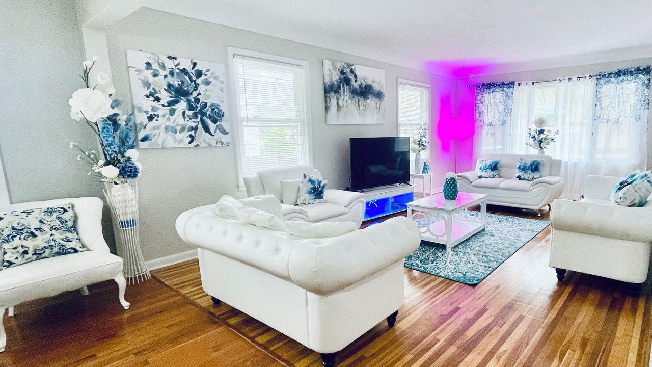 Photo of Livingroom in St. Paul