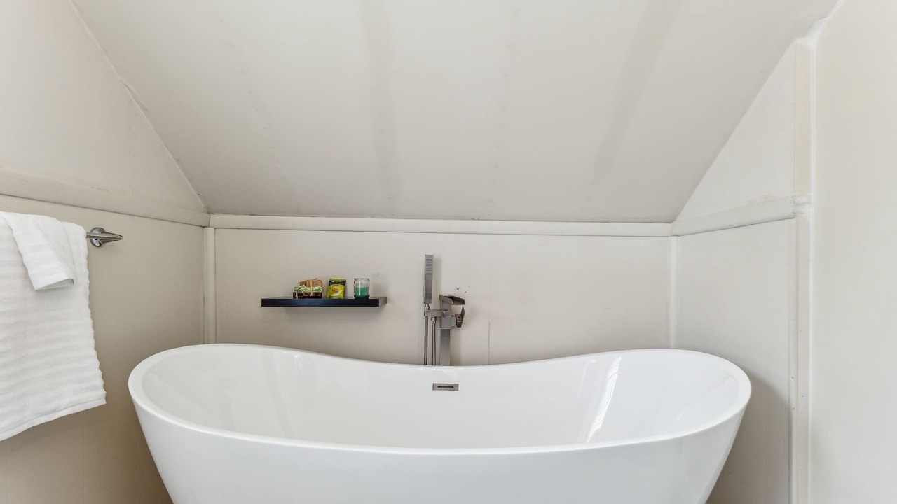 Photo of Bathroom in Crystal