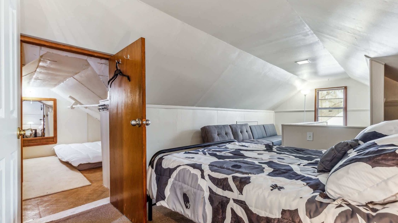 Photo of Bedroom in Crystal