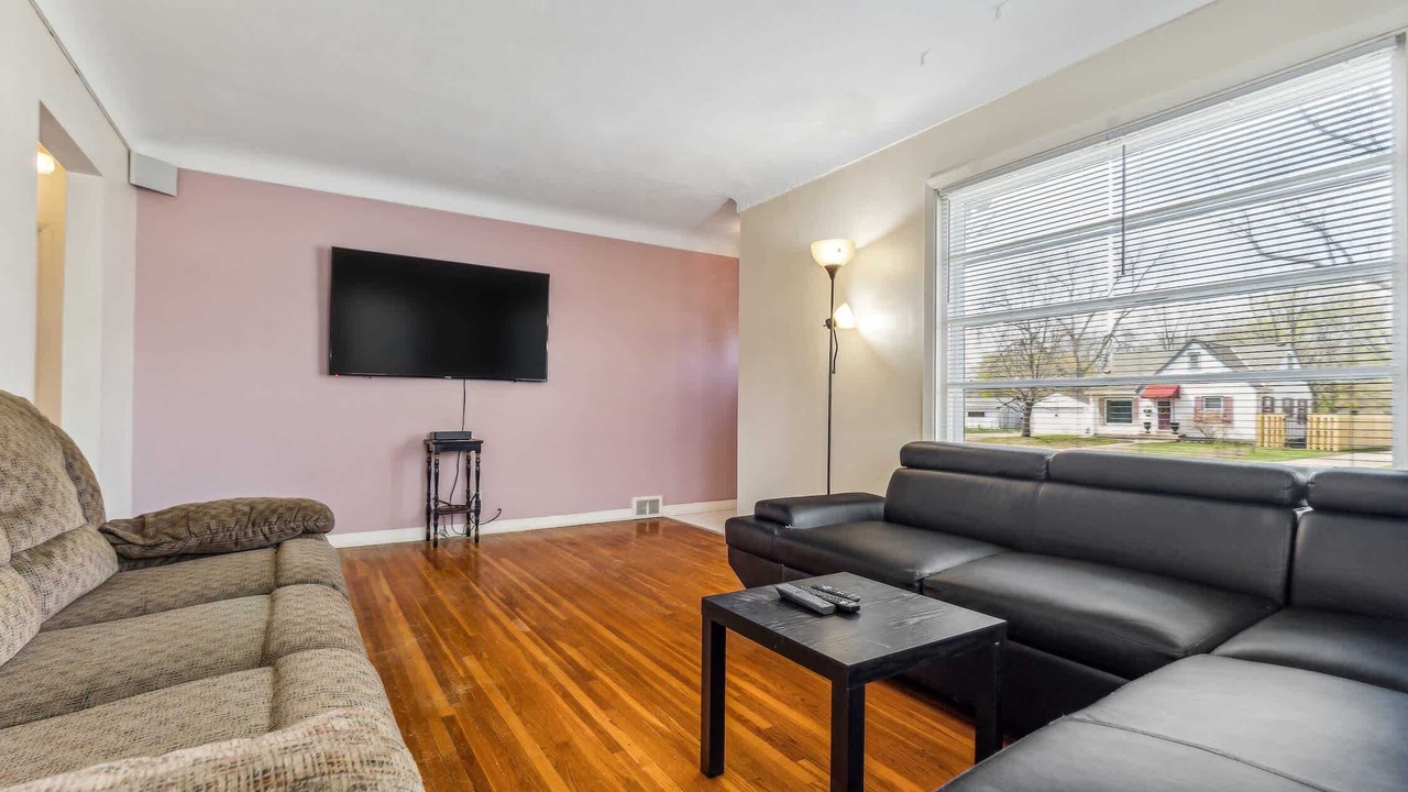 Photo of Livingroom in Crystal
