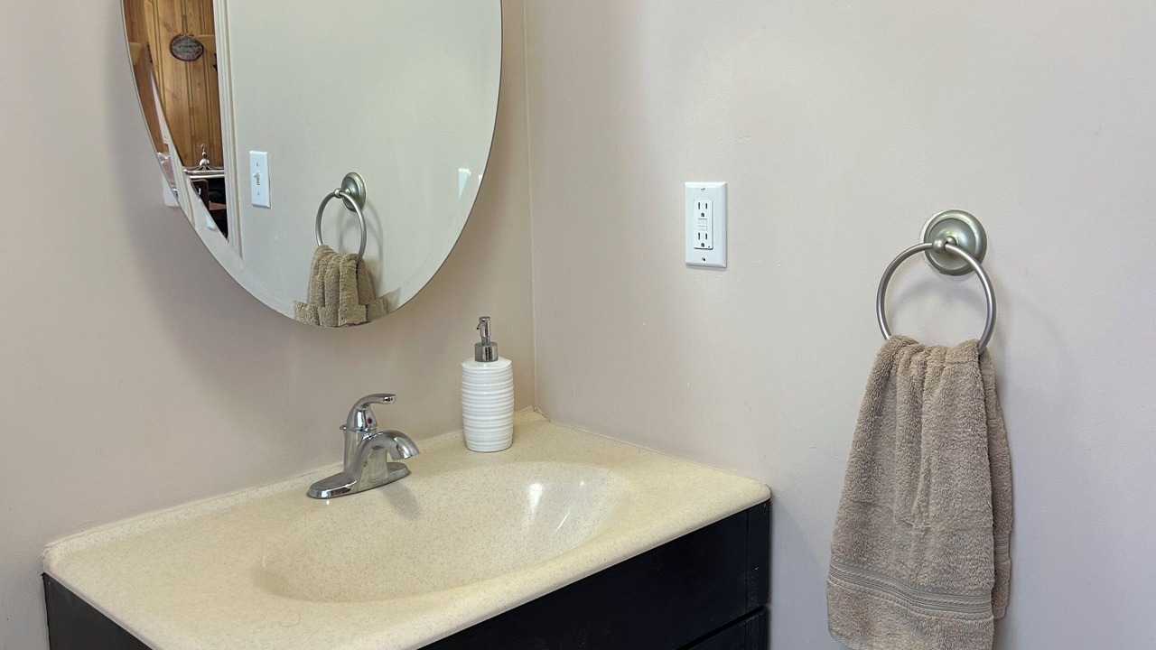 Photo of Bathroom in Colborne