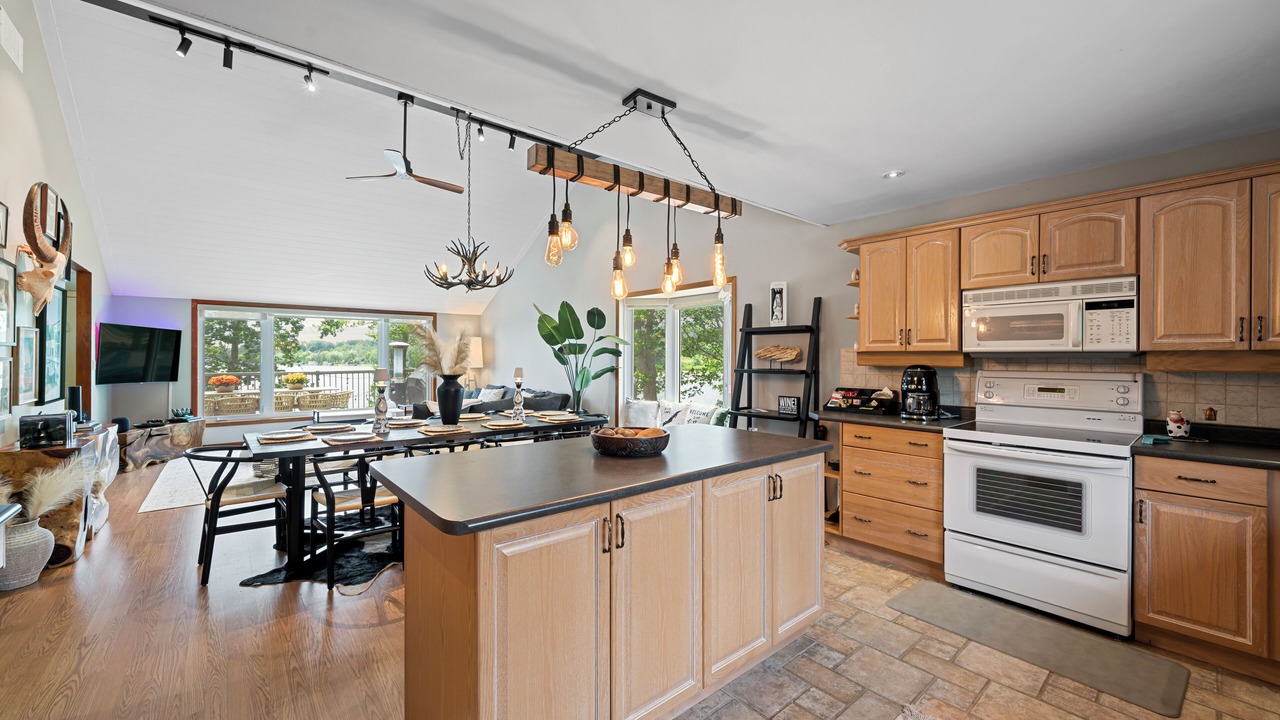 Photo of Kitchen in Otonabee-South Monaghan