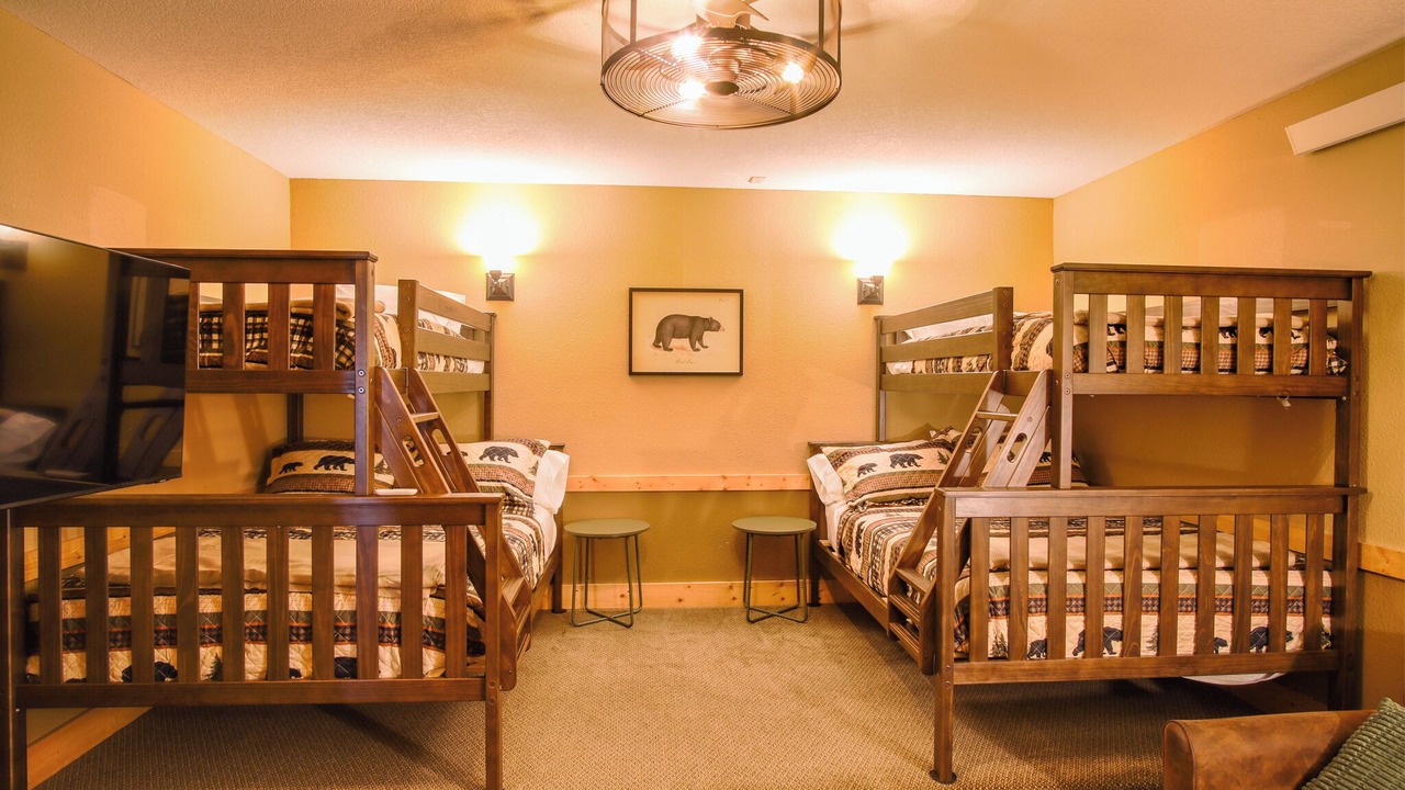Photo of Bedroom in Two Harbors