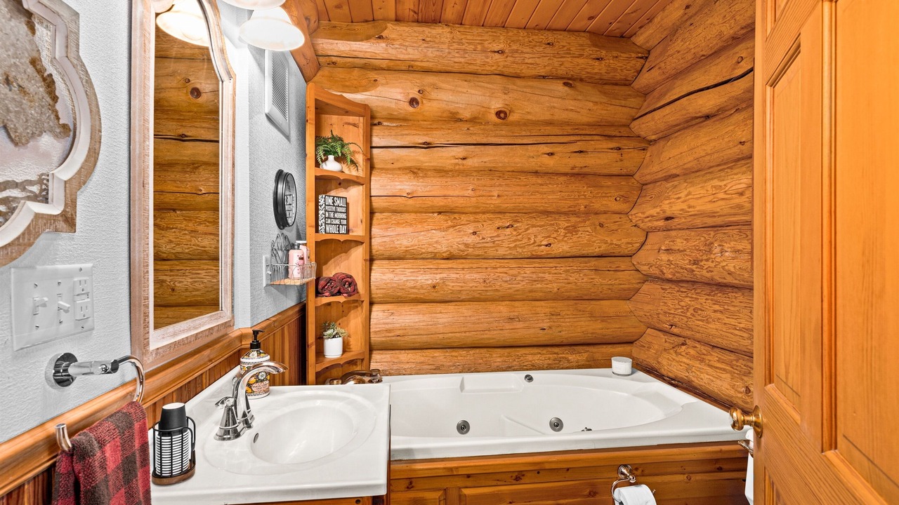 Photo of Bathroom in Cloquet