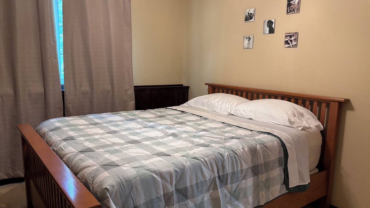 Photo of Bedroom in Deerwood