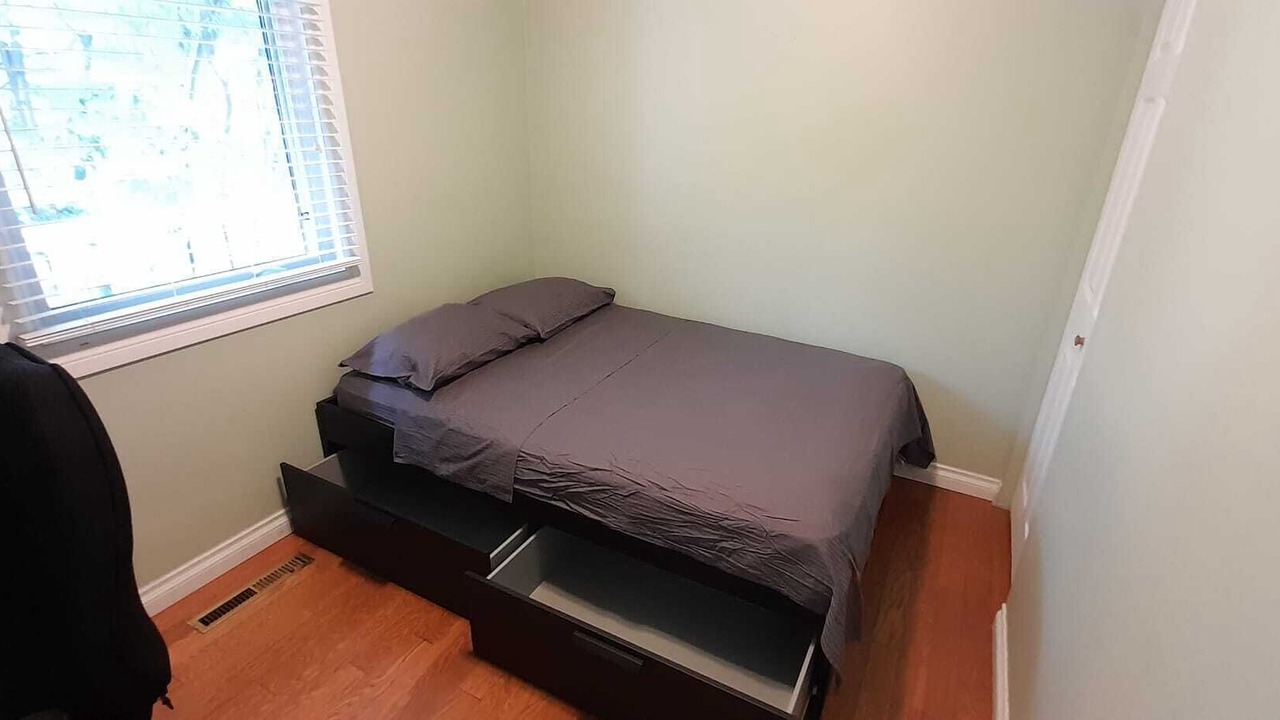 Photo of Bedroom in Ottawa Division
