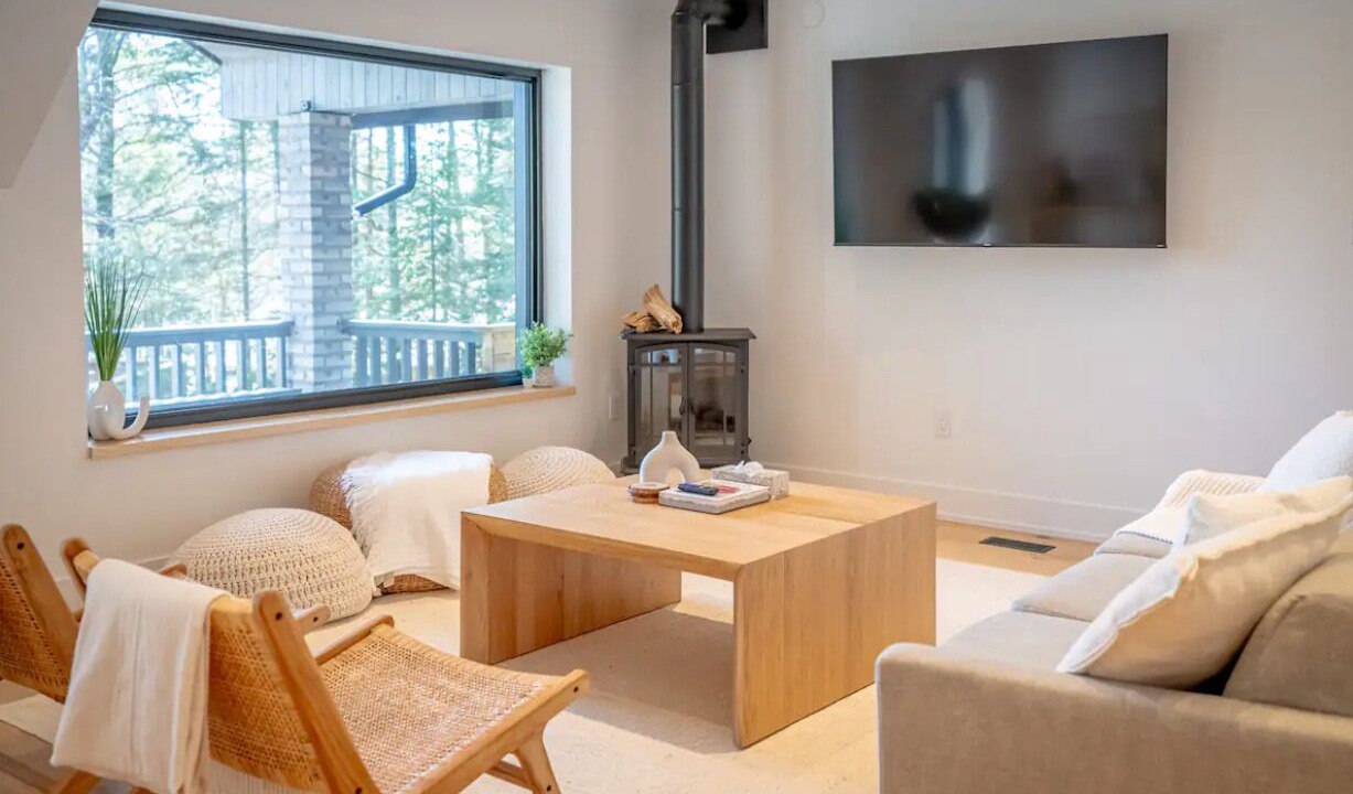 Photo of Livingroom in Trent Lakes