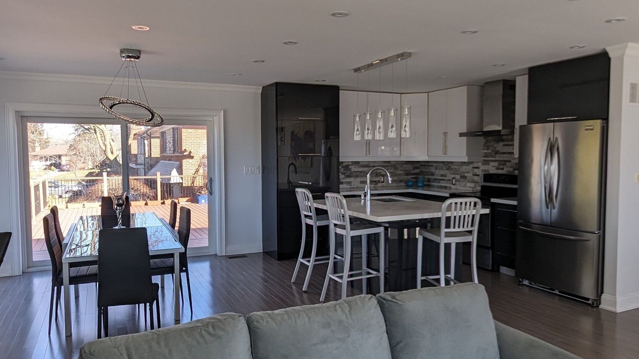 Photo of Livingroom in Brookhaven - Amesbury